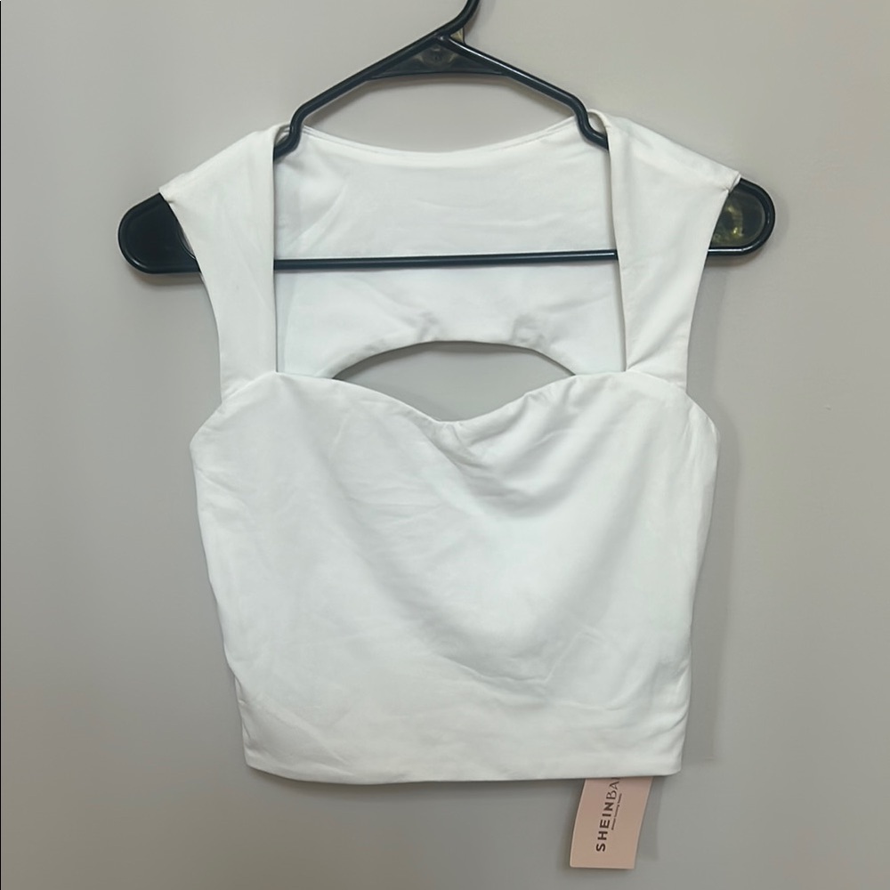 SHEIN Cream Sleeveless Crop Tank Top